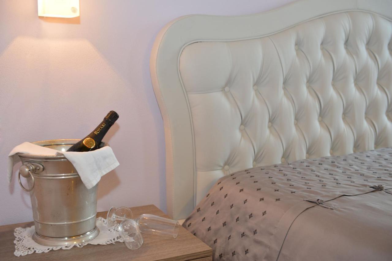 Artemide Bed & Breakfast ซานโบนีฟาโช ภายนอก รูปภาพ